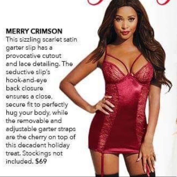 Merry Crimson - Picture 2 of 8